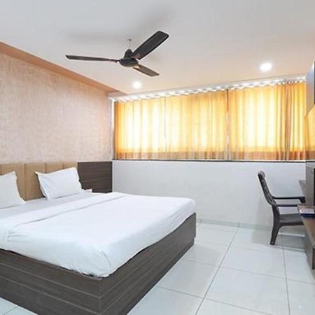 Fabhotel The Heaven Ahmadabad Zewnętrze zdjęcie