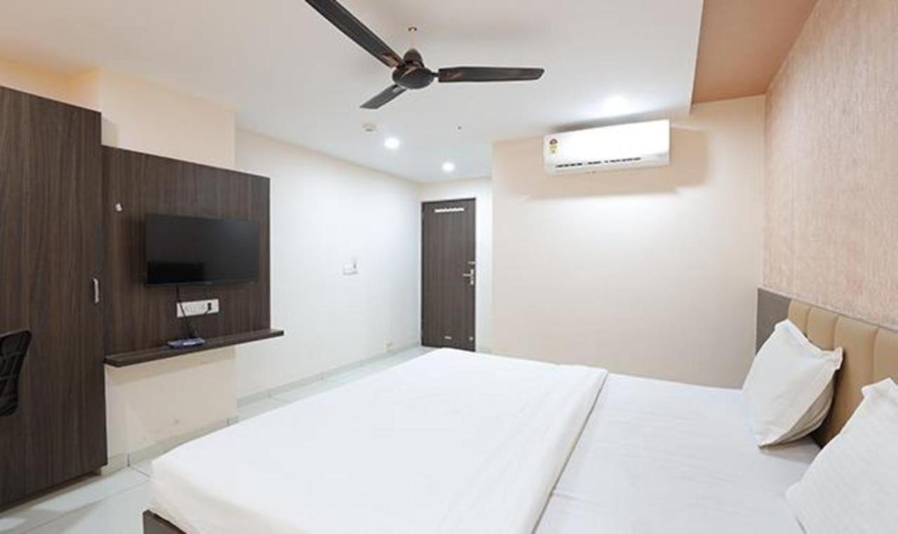 Fabhotel The Heaven Ahmadabad Zewnętrze zdjęcie