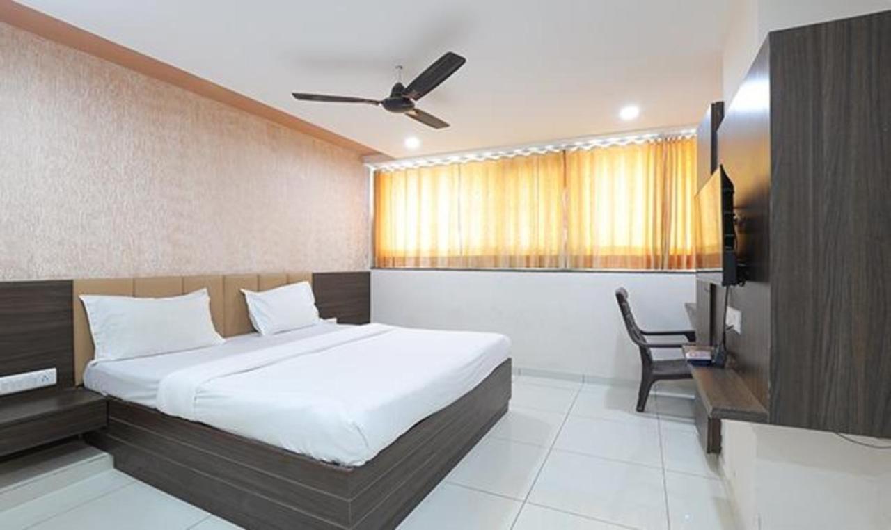 Fabhotel The Heaven Ahmadabad Zewnętrze zdjęcie