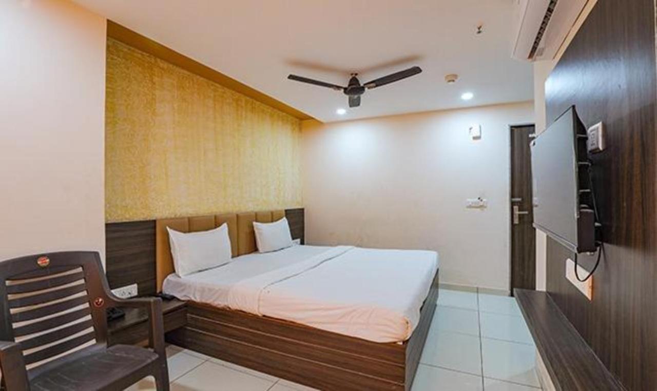 Fabhotel The Heaven Ahmadabad Zewnętrze zdjęcie