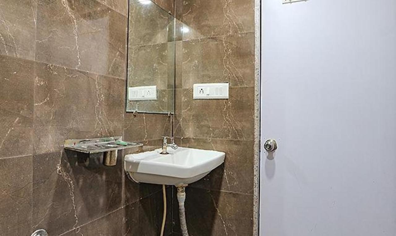 Fabhotel The Heaven Ahmadabad Zewnętrze zdjęcie