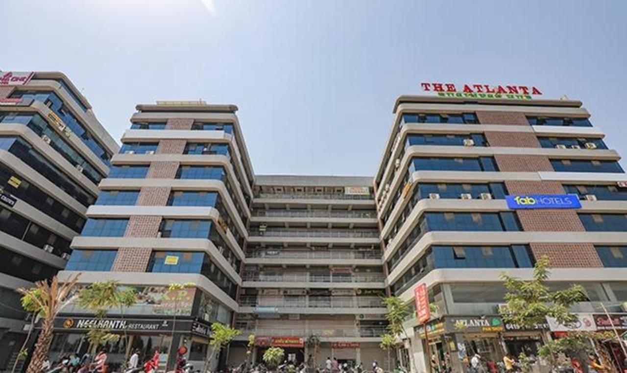 Fabhotel The Heaven Ahmadabad Zewnętrze zdjęcie