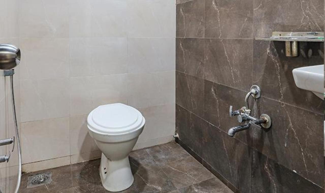 Fabhotel The Heaven Ahmadabad Zewnętrze zdjęcie